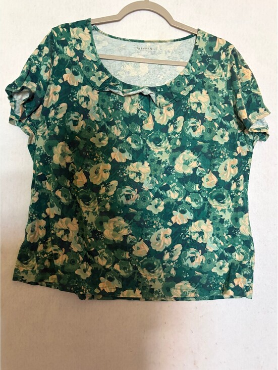 St. John's Bay Tops - St. John's Bay Women's Green Floral Short Sleeve Top, Size XL